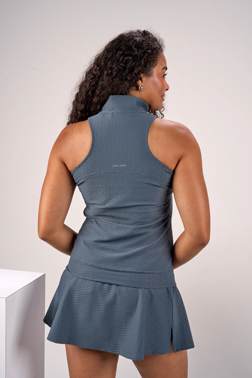 Astra Zip Sleeveless - Image 4
