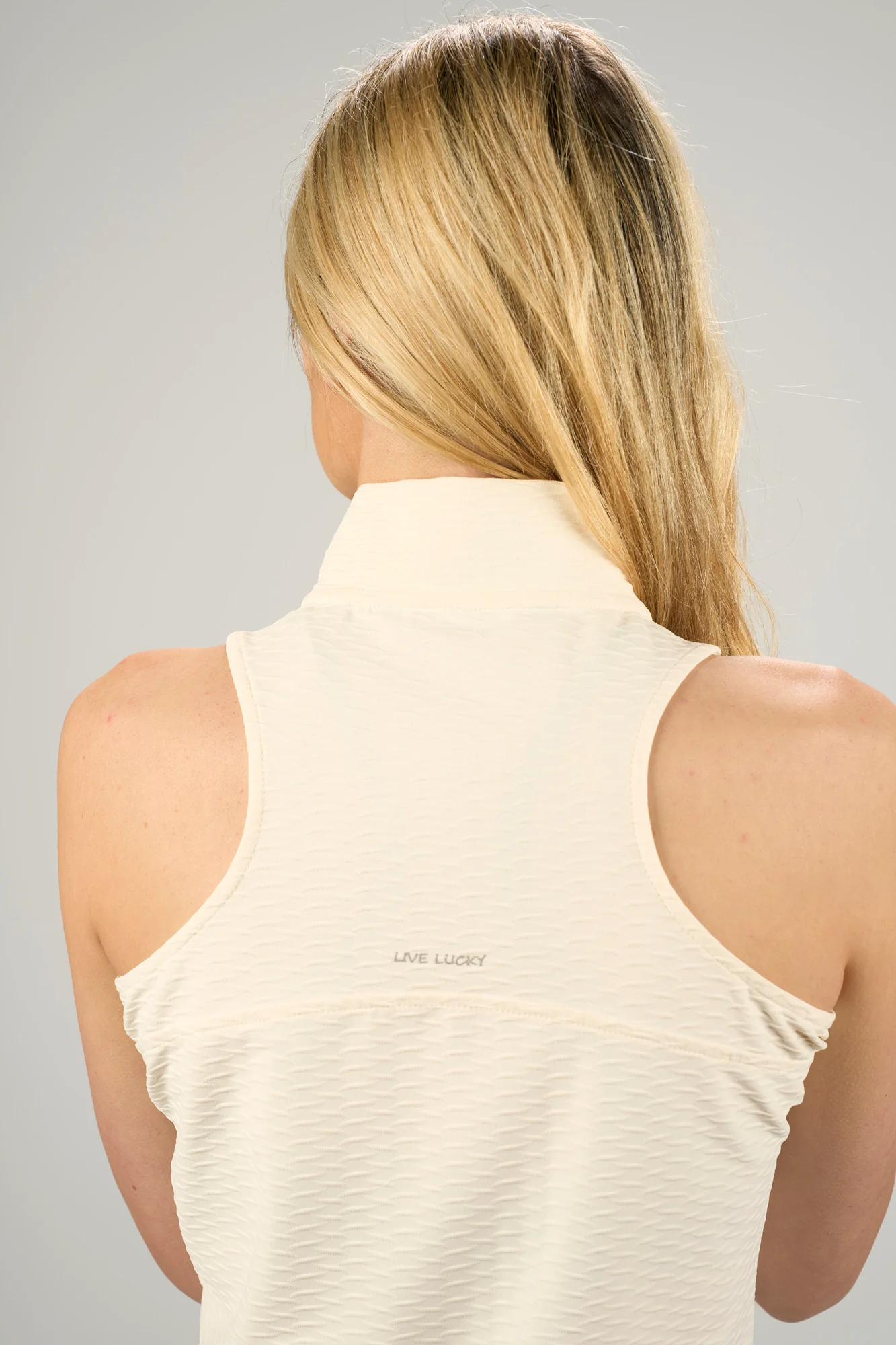 Astra Zip Sleeveless - Image 4