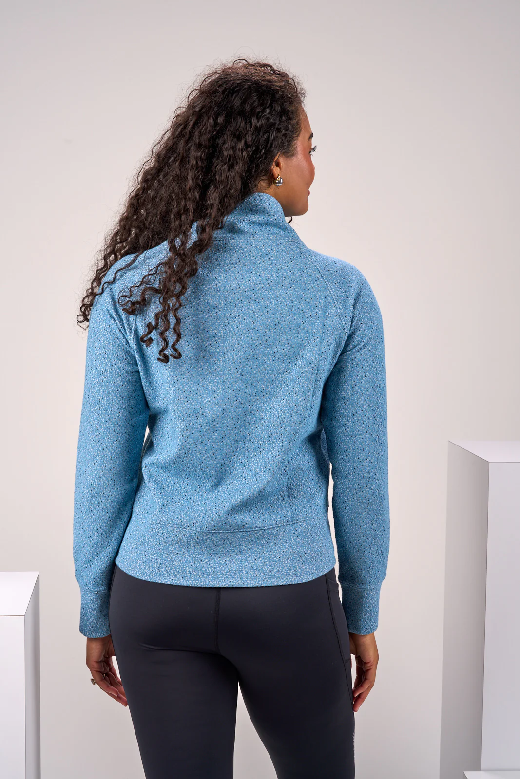 Chloe Q Zip - Image 3