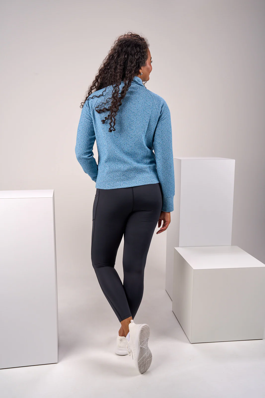 Chloe Q Zip - Image 4