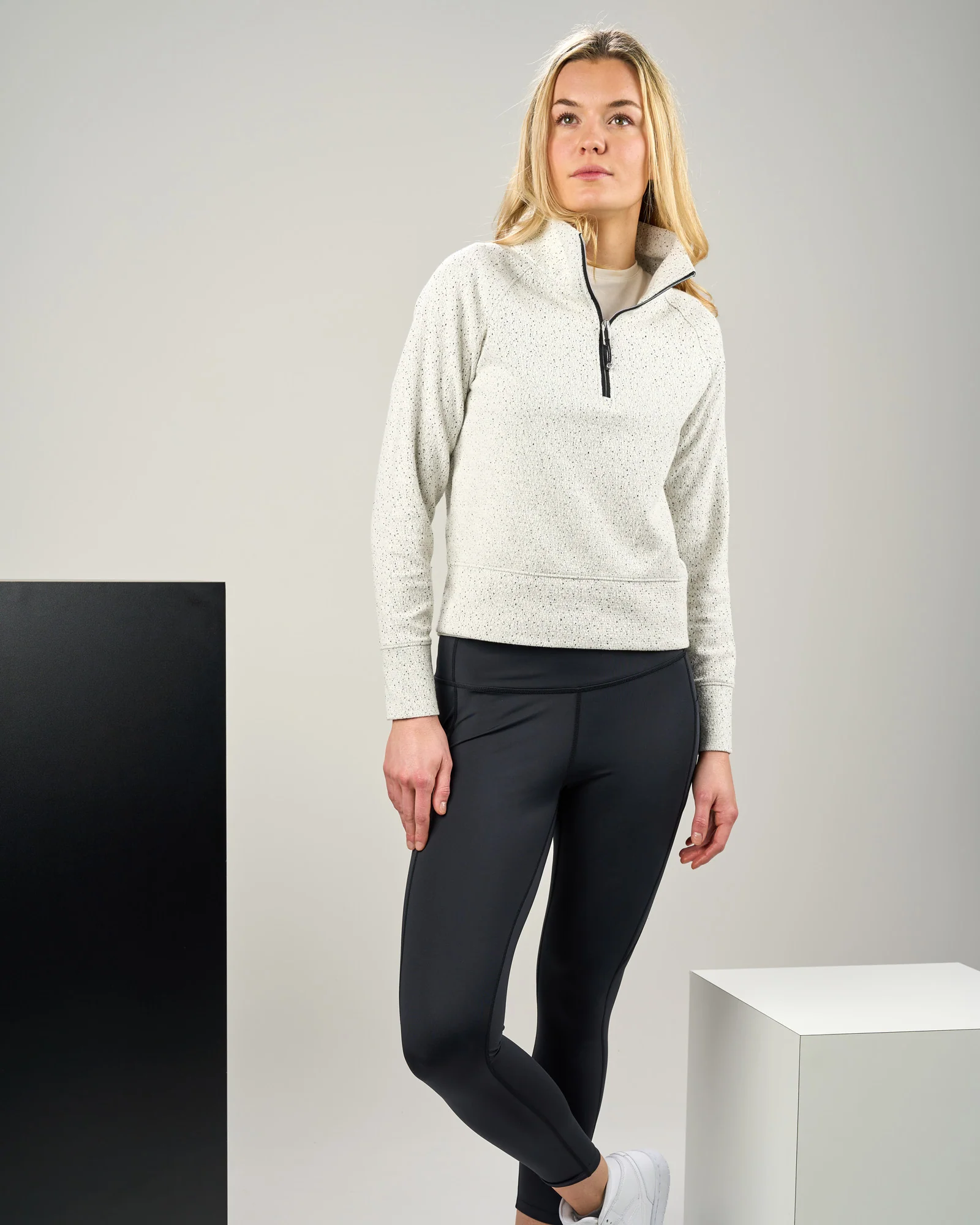 Chloe Q Zip - Image 2