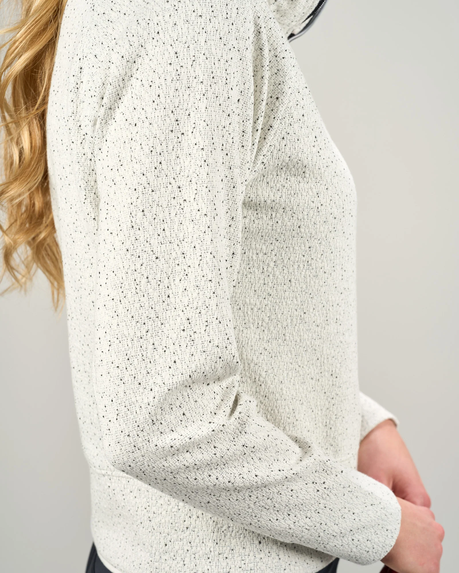 Chloe Q Zip - Image 5