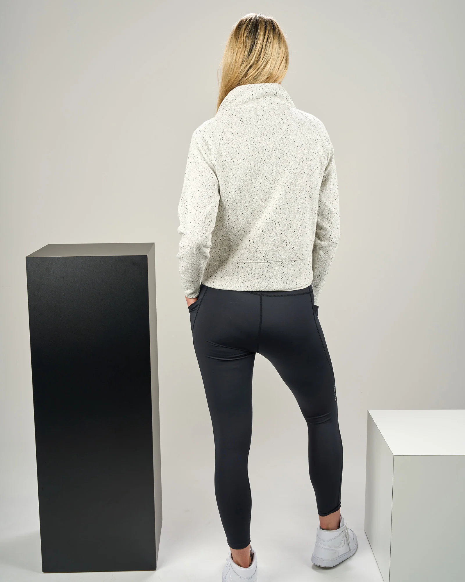 Chloe Q Zip - Image 8